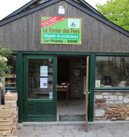       La vente directe se développe à travers différents canaux.
