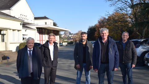 « Nous voulons produire des matières premières agricoles avec moins d’intrants issus de la chimie de synthèse, mais en protégeant la productivité donc la rentabilité des exploitations de nos adhérents », ont expliqué le 7 décembre les responsables de la CAPL, Jean-Michel Mignot, DG (à g.), Frédéric Acker, DGA, Thierry Grimaud, vice-président, Christian Blet, président, et Michel Legeay, vice-président.