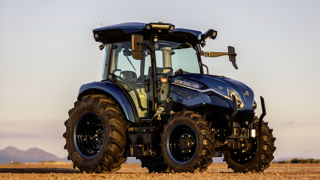 Le T4 Electric Power est le premier tracteur entièrement électrique de New Holland. Le T4 Electric Power est le premier tracteur entièrement électrique de New Holland.