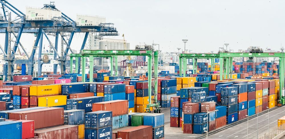 En octobre 2022, les exportations de céréales vers les pays tiers renforcent l'excédent commercial français.