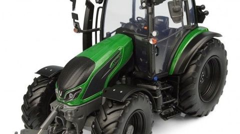 Universal Hobbies : Des tracteurs Valtra en édition limitée Universal Hobbies : Des tracteurs Valtra en édition limitée