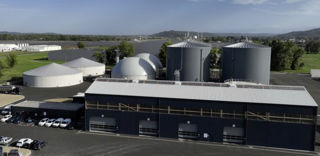 Total Energies vient de mettre en service l'unité de méthanisation Bio Bearn, dont la capacité de production atteint 160 GWh. Total Energies vient de mettre en service l'unité de méthanisation Bio Bearn, dont la capacité de production atteint 160 GWh.