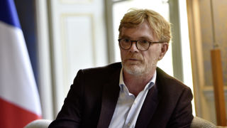 Marc Fesneau n'écarte pas la signature de l'accord de libre-échange avec le Mercosur s'il est "juste" en termes de réciprocité des normes environnementales. Marc Fesneau n'écarte pas la signature de l'accord de libre-échange avec le Mercosur s'il est "juste" en termes de réciprocité des normes environnementales.