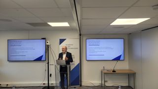 L'Académie des technologies se prononce en faveur d'un allègement de la procédure d'évaluation de certains organismes issus des nouvelles technologies génomiques. L'Académie des technologies se prononce en faveur d'un allègement de la procédure d'évaluation de certains organismes issus des nouvelles technologies génomiques.