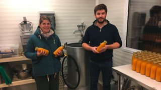 Apolline et Julien Masson ont agrandi la salle de stérilisation et investi dans un autoclave. Apolline et Julien Masson ont agrandi la salle de stérilisation et investi dans un autoclave.