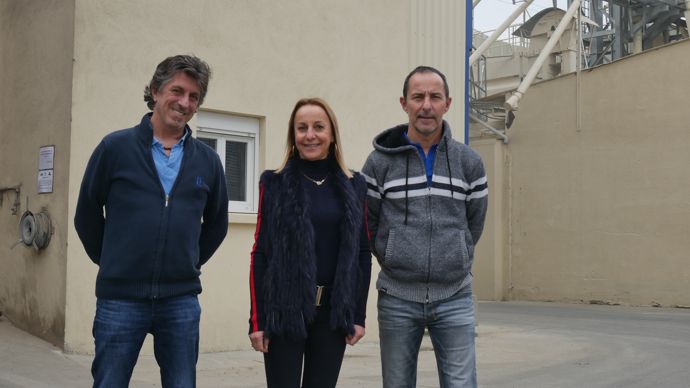 Liné Sié, la directrice générale de la CRL, Vincent Bos (à g.), acheteur et vendeur de céréales et Eric Sié, directeur commercial, ont exposé les projets de la coopérative à Agrodistribution mercredi 22 février à Villefranche-de-Lauragais (Haute-Garonne).