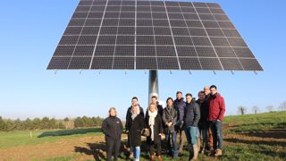 L’inauguration officielle des trackers de la coopérative des poulets de Janzé a eu lieu le 6 février 2023 sur l’exploitation de Nicolas Giboire à Piré-Chancé.