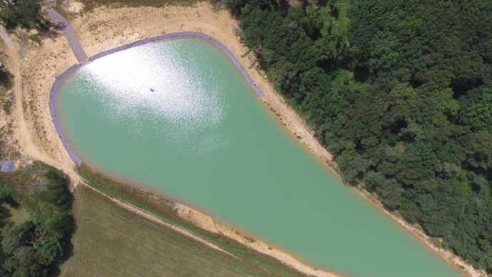 Depuis 2002, Vivadour a soutenu la création d'une vingtaine de lacs, tandis qu'une trentaine ont été « régularisés ou améliorés ». En tout, un million de mètres cubes ont été créés ou sécurisés.