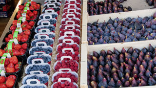 « La chaîne d’approvisionnement en fruits et légumes fait déjà des progrès pour réduire les emballages plastiques », assurent le Copa-Cogeca, Frehfel Europe et Europatat. « La chaîne d’approvisionnement en fruits et légumes fait déjà des progrès pour réduire les emballages plastiques », assurent le Copa-Cogeca, Frehfel Europe et Europatat.