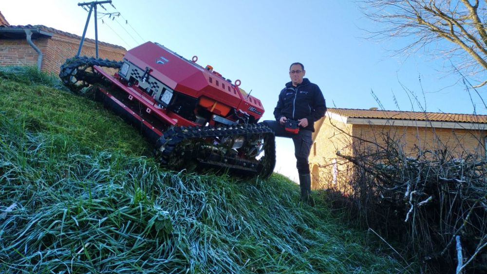 Ferris FRC7  : une hybride puissante