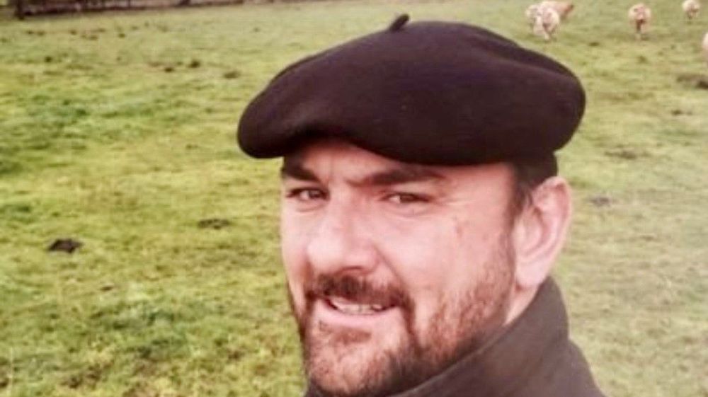 Cédric Viallemonteil @agric15 compte plus de 24000 abonnés sur Twitter.