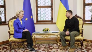 Ursula von der Leyen et Volodymyr Zelensky se sont rencontrés à Kiev le 9 mai 2023. Ursula von der Leyen et Volodymyr Zelensky se sont rencontrés à Kiev le 9 mai 2023.