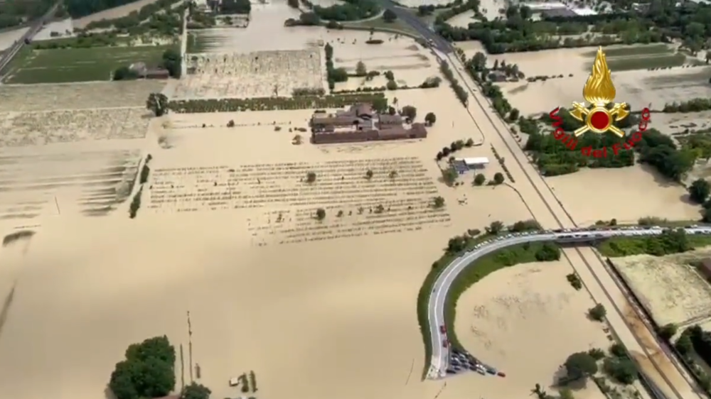 Vue aérienne prise par les pompiers, dans la région de Forli, en Emilie-Romagne, le 17 mai 2023.
