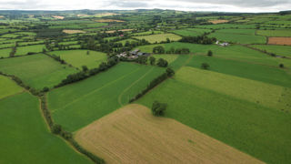 En 2022, 480 400 hectares ont changé de propriétaire. En 2022, 480 400 hectares ont changé de propriétaire.