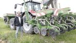 Frédéric Escamocher Agriculteur dans le Gers, pratique la modulation de doses de semis intraparcellaire pour son maïs et son tournesolFrédéric Escamocher, agriculteur dans le Gers, pratique la modulation de doses de semis intraparcellaire pour son maïs et son tournesol