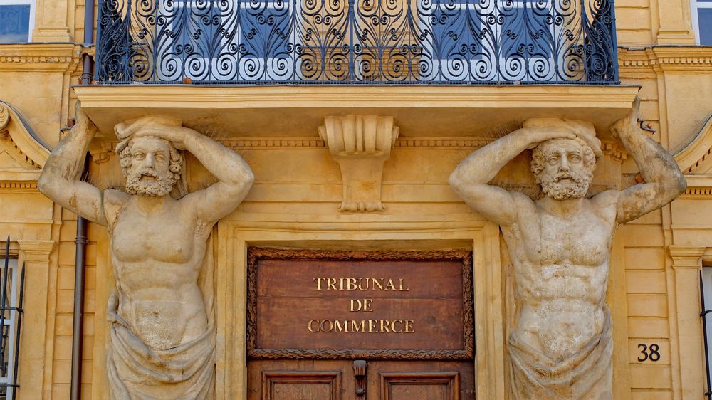 Le projet de loi d'orientation et de programmation du ministère de la Justice de 2023 à 2027 prévoit d'élargir les compétences de neuf à douze tribunaux de commerce, à l'ensemble des procédures collectives. Le projet de loi d'orientation et de programmation du ministère de la Justice de 2023 à 2027 prévoit d'élargir les compétences de neuf à douze tribunaux de commerce, à l'ensemble des procédures collectives.
