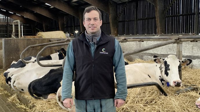 Pour Franck Hornuel, éleveur de vaches laitières dans la Meuse, " avoir un outil de mesure du stress thermique permet d’analyser de manière concrète les pratiques à améliorer".