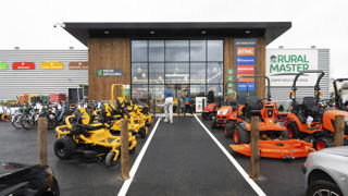 Le magasin Rural Master de Saint-Paul-sur-Save (Haute-Garonne), un ancien Intermarché, offre 1 050 m² de surface de vente.