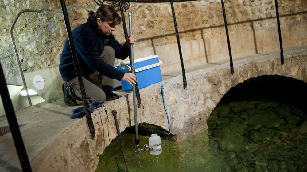 L'association de collectivités appelle l’État à prendre des « mesures préventives fortes interdisant les produits phytosanitaires dans les aires d’alimentation des captages ».