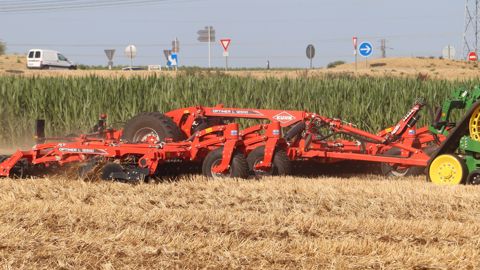 Kuhn ajoute le déchaumeur à disques Optimer L 12500 d'une largeur de 12,5 m à son catalogue.