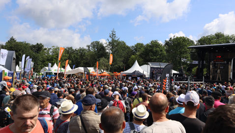 Une foule véritablement venue en nombre pour assister aux épreuves de ce championnat de France. (©Matériel et Paysage) Une foule véritablement venue en nombre pour assister aux épreuves de ce championnat de France. (©Matériel et Paysage)