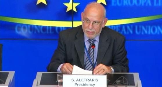Le ministre de l'Agriculture de Chypre, S. Aletraris.