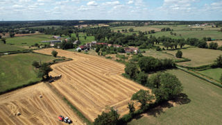 Pour mettre le bail à disposition du Gaec, le fermier doit en aviser le propriétaire par lettre recommandée avec accusé de réception.