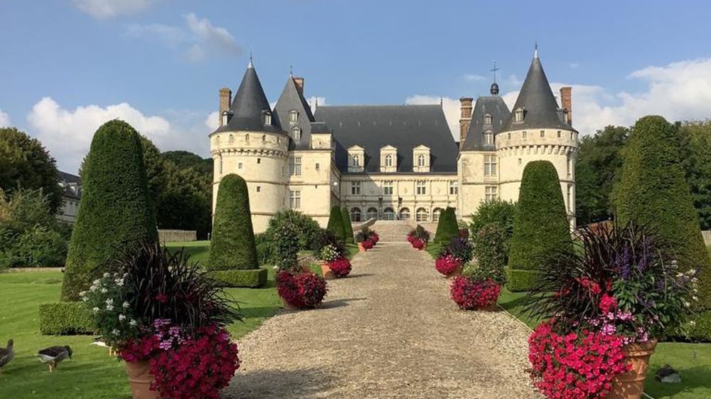 Le Salon du chrysanthème, du jeune plant et des intrants sera accueilli au cœur du domaine du château de Mesnières-en-Bray (76) les 7 et 8 novembre. Le Salon du chrysanthème, du jeune plant et des intrants sera accueilli au cœur du domaine du château de Mesnières-en-Bray (76) les 7 et 8 novembre.