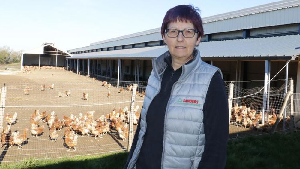 Elisabeth Hamon, productrice d’œufs à Saint Martin-des-Prés (Côtes-d’Armor), a bénéficié de conseils en termes de recrutement et de management. © Isabelle Lejas