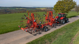 Kuhn transforme ses andaineurs à quatre rotors en série GA 10231. Kuhn transforme ses andaineurs à quatre rotors en série GA 10231.
