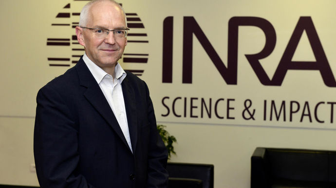 Le directeur scientifique agriculture de l’Inrae, Christian Huygue, assure la présidence du bureau de l’association Abba.