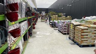 bmstores vient d’ouvrir son 120e magasin en France, qui comporte une jardinerie, une première.
