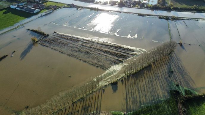Les coopératives et les négoces opérant dans le Pas-de-Calais et les Flandres maritimes recensent les besoins des agriculteurs confrontés aux inondations afin de les accompagner.