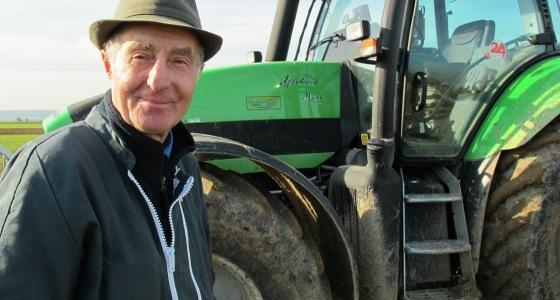 Des années de blé sur blé en semis direct et un échec de désherbage ont entraîné l'infestation en graminées des parcelles de Jean-Claude Flament avec pour conséquences jusqu'à 30 q/ha de pertes de rendement en 2012.
