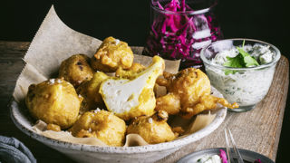 Beignets de chou-fleur. Beignets de chou-fleur.