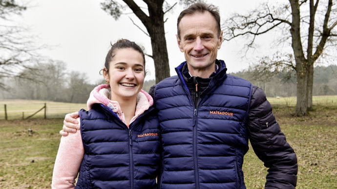 Jean-Luc Blanc-Simon, agriculteur à Brocas-les-Forges (Landes), vice-président de Maïsadour, et sa fille, Noémie, interviennent dans une vidéo, sur la thématique de la transmission.