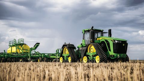 Le Quadtrac 715 a-t-il trouvé un adversaire de taille ? Le Quadtrac 715 a-t-il trouvé un adversaire de taille ?