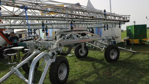 La rampe R52 de Briggs est plus légère et son empattement est réduit de 1 mètre par rapport à une rampe trainée de largeur équivalente.