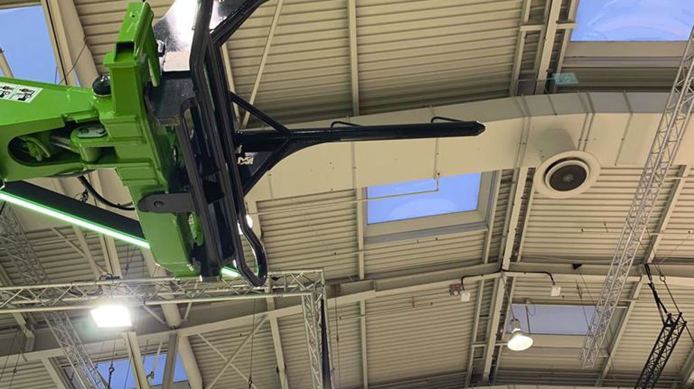 Les excroissances sur les tiges empêchent les anses de glisser et le sac de tomber en cas de manœuvres brusques.