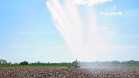 France Stratégie étudie les prélèvements et les usages de l'eau dans une note récente. France Stratégie étudie les prélèvements et les usages de l'eau dans une note récente.