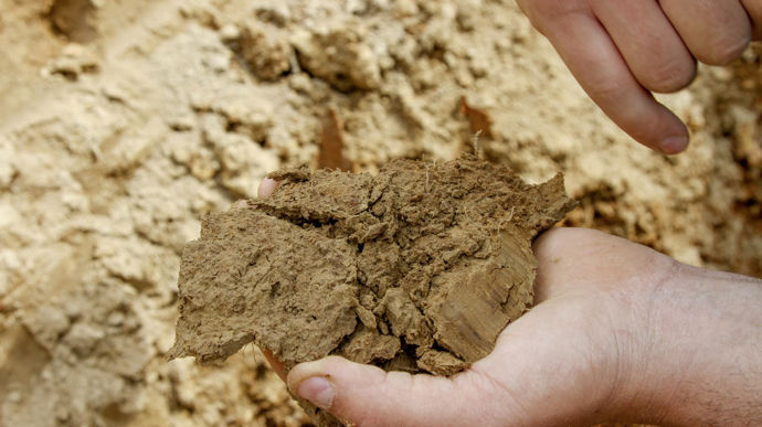 La constitution d'une base de données via les analyses de Terra Mea permettra à terme à Inoxatech d'identifier les pratiques vertueuses pour améliorer la fertilité microbiologique du sol.