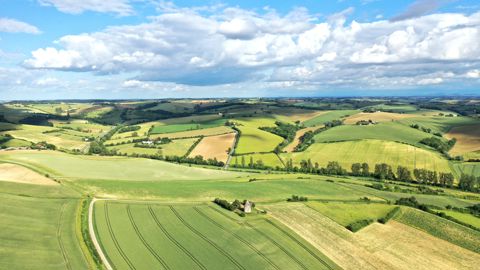 Revenu, foncier, adaptation au changement climatique, etc. : pour les oppositions, de nombreux sujets sont absents du projet de loi agricole du gouvernement.