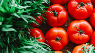 Au 1er mai 2024, la production de tomate est estimée en hausse de 6 % par rapport à la campagne de 2023. Au 1er mai 2024, la production de tomate est estimée en hausse de 6 % par rapport à la campagne de 2023.