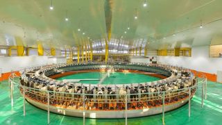 La ferme Baladna au Qatar est équipée de roto de plus de 100 places. La ferme Baladna au Qatar est équipée de roto de plus de 100 places.