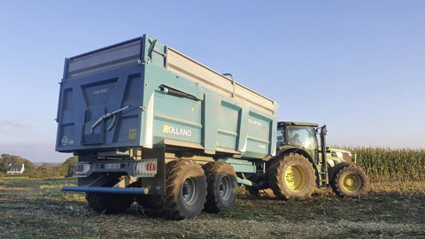 Le constructeur breton Rolland a immatriculé 11,8 % des bennes monocoques et TP vendues en France en 2023. Le constructeur breton Rolland a immatriculé 11,8 % des bennes monocoques et TP vendues en France en 2023.