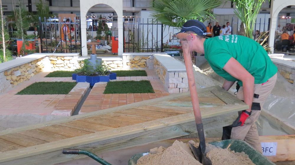 Désormais, avant le 1er mars de chaque année, les entreprises du paysage verseront à Ocapiat une contribution spécifique de 0,10 % des salaires versés pendant l'exercice précédent, pour le développement de la formation professionnelle continue.