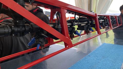 Kverneland propose désormais la technologie de buses à pulsations PWM sur toutes les rampes en acier de sa gamme de pulvérisateurs traînés. Kverneland propose désormais la technologie de buses à pulsations PWM sur toutes les rampes en acier de sa gamme de pulvérisateurs traînés.