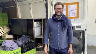 Une cuve pour récupérer les urines a été installée dans le camion de Simon Ronceray. L’urine d’une personne collectée pendant un an permettrait de fertiliser 500 mètres carrés. Une cuve pour récupérer les urines a été installée dans le camion de Simon Ronceray. L’urine d’une personne collectée pendant un an permettrait de fertiliser 500 mètres carrés.