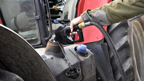 Depuis le 1er juillet 2024, le tarif réduit de la taxe sur le gazole non routier (GNR) consommé par les agriculteurs peut s'appliquer directement sur la facture.