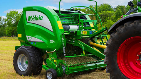 La F5-500 bénéficie de nouveaux capots qui limitent l’accumulation de matière et facilite leur ouverture.